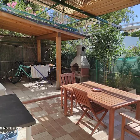 Intero Appartamento, Bilocale Di 55 Mq ,soggiorno-cucina Open Con Divano Letto, Matrimoniale ,con Giardino Privato E Corte,tre Tre Quattro Sette Sei Cinque Uno Tre Due Nove *