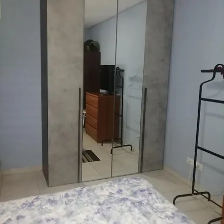 Intero Appartamento, Bilocale Di 55 Mq ,soggiorno-cucina Open Con Divano Letto, Matrimoniale ,con Giardino Privato E Corte,tre Tre Quattro Sette Sei Cinque Uno Tre Due Nove 公寓