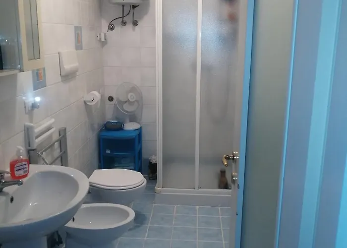 Intero Appartamento, Bilocale Di 55 Mq ,soggiorno-cucina Open Con Divano Letto, Matrimoniale ,con Giardino Privato E Corte,tre Tre Quattro Sette Sei Cinque Uno Tre Due Nove