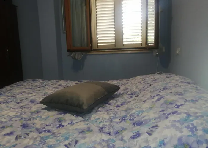 Intero Appartamento, Bilocale Di 55 Mq ,soggiorno-cucina Open Con Divano Letto, Matrimoniale ,con Giardino Privato E Corte Appartamento Francavilla Al Mare